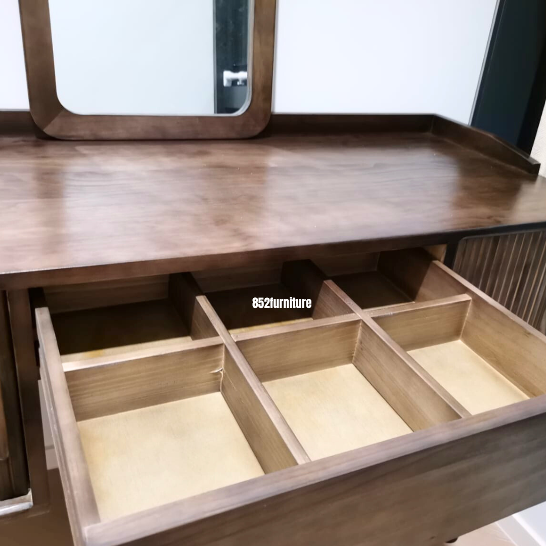 (包送貨安裝 | Delivery and Assembly Included)  A044 日式梳妝臺 (dressing table)