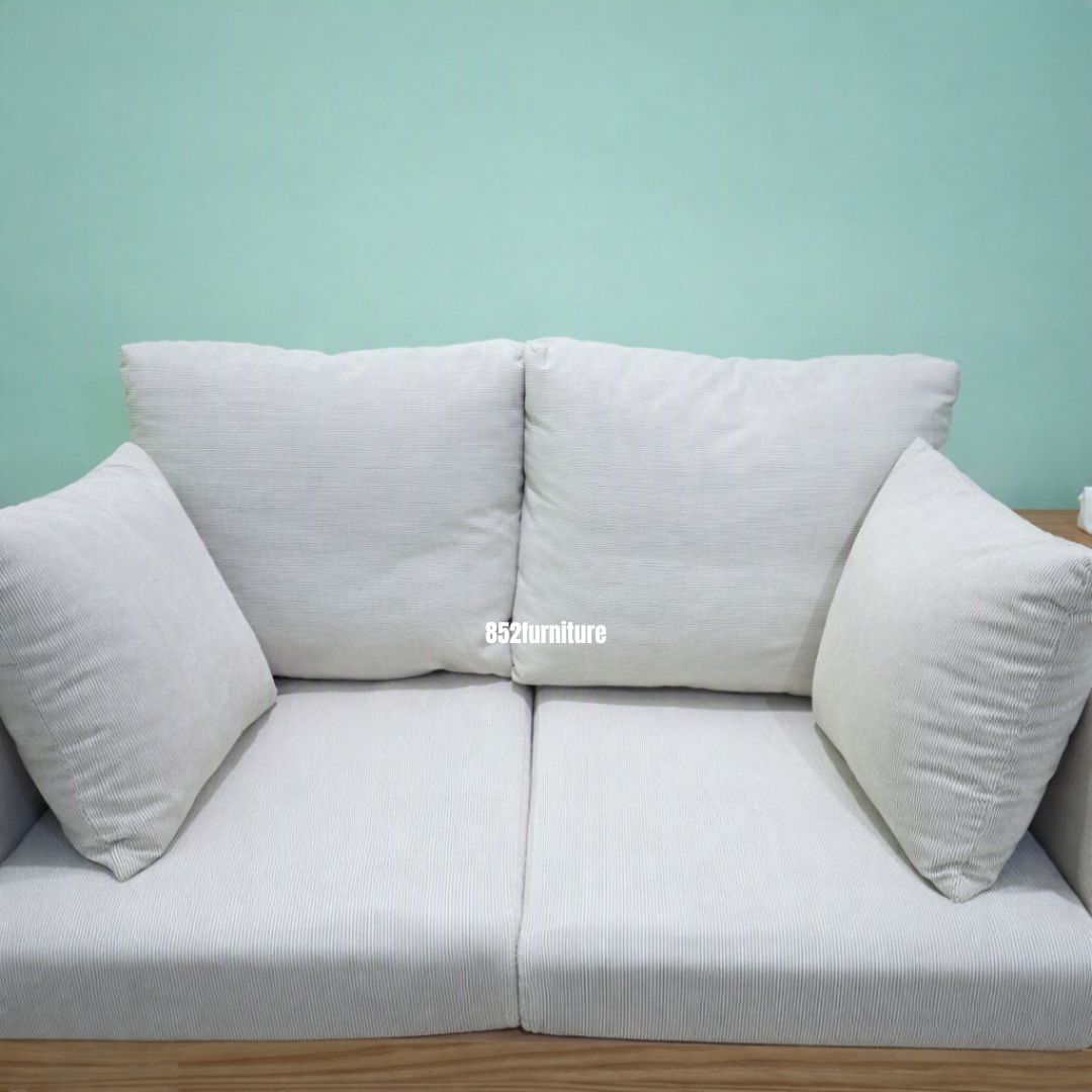(包送貨安裝 | Delivery and Assembly Included) A388 原木布藝梳化 (Wooden fabric sofa)